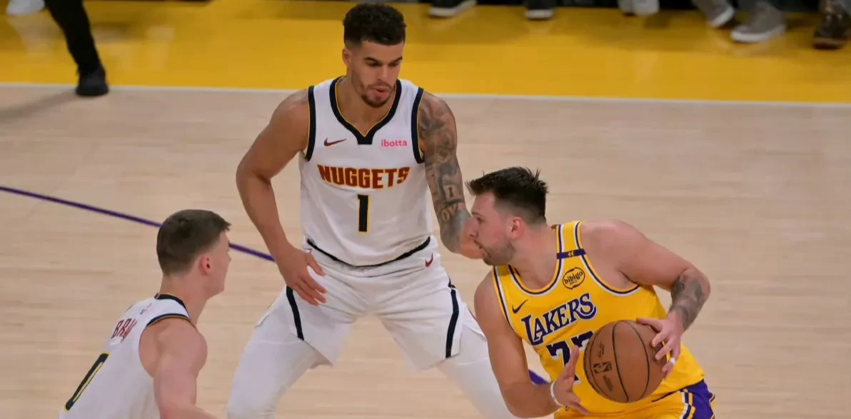 爱游戏体育-东契奇官方宣布反败为胜新规，C9引发争议！